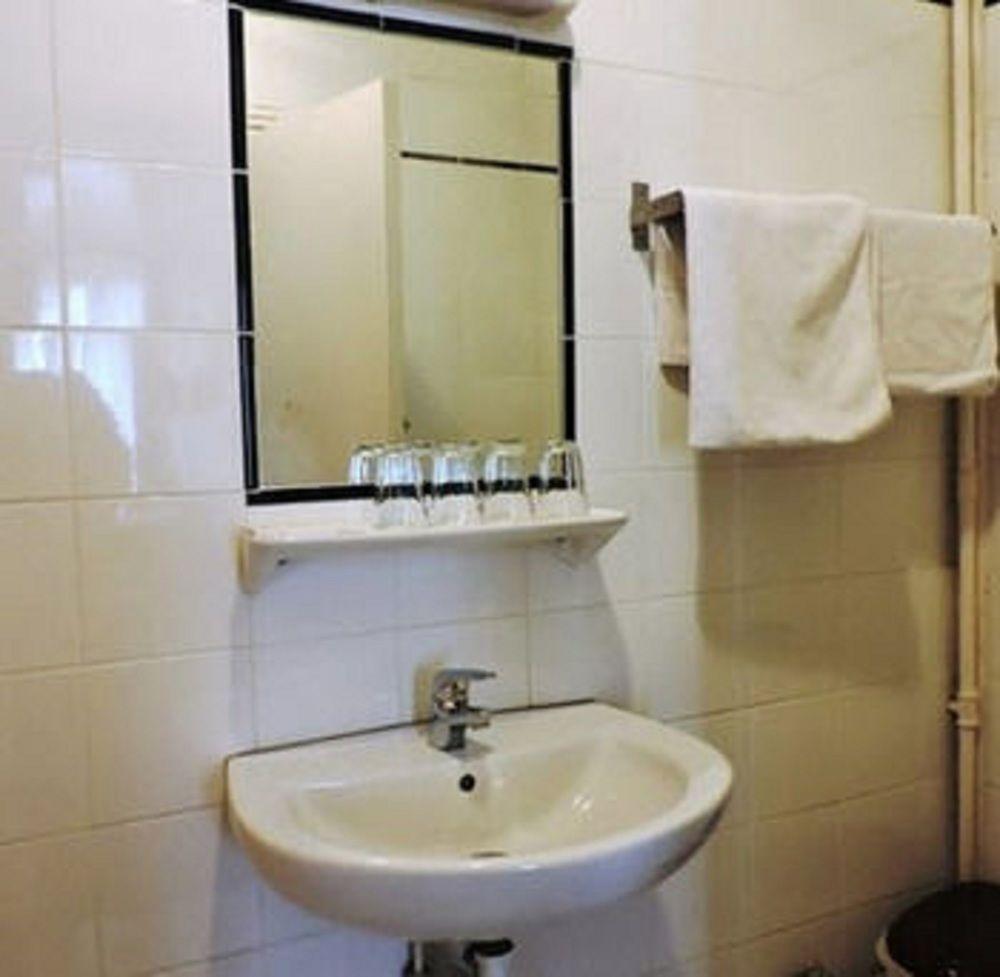 Hipotel Paris Voltaire Bastille מראה חיצוני תמונה